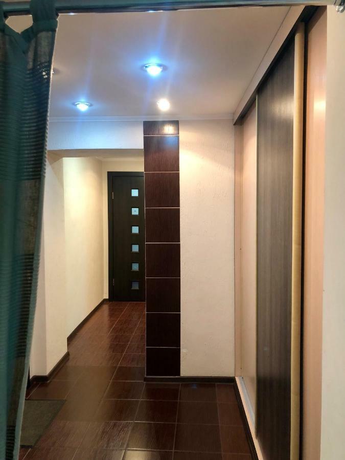 Apartment On Republic Square Ustʼ-Kamenogorsk Exterior foto